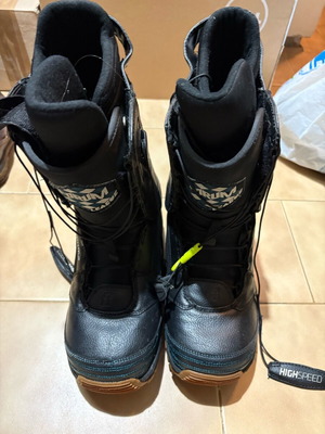 Forum High Speed Snowboard Boots size 41+1/3 like new