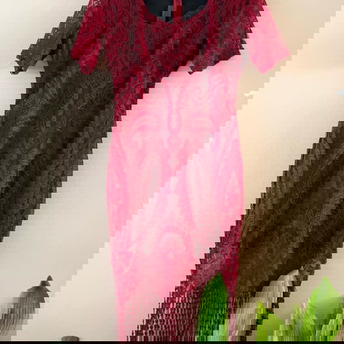 Дантелена рокля нова, размер М, червена