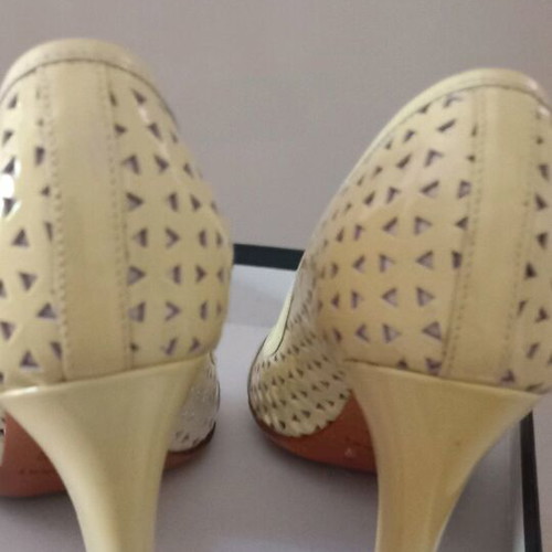 Gianna Meliani Pumps Size 36 Like New, Yellowish Color