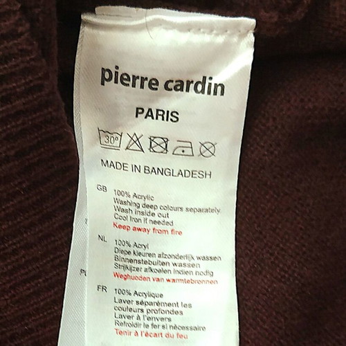 Pierre Cardin men's V-neck sweater like new, size S, burgundy
