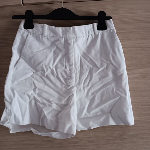 Zara women's shorts used, white, size XS