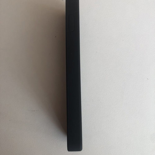 Apple TV 2nd & 3rd Gen remote case with AirTag slot - elago R2