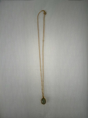 Necklace with green natural stone and adjustable gold stainless steel chain new
