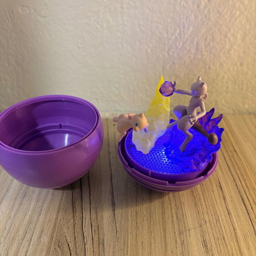 Pokemon Mewtwo & Mew LED gacha