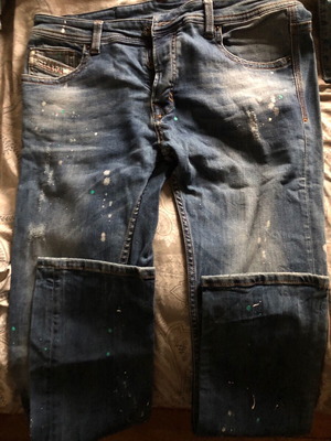 Diesel jean like new with paint design, size M