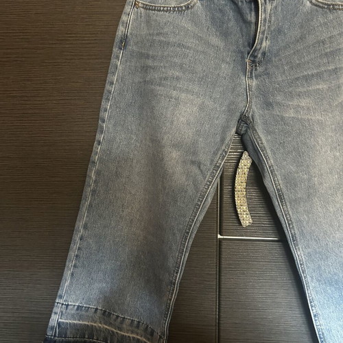 Pull & Bear Capri Pants size 36 like new, blue with frayed hems