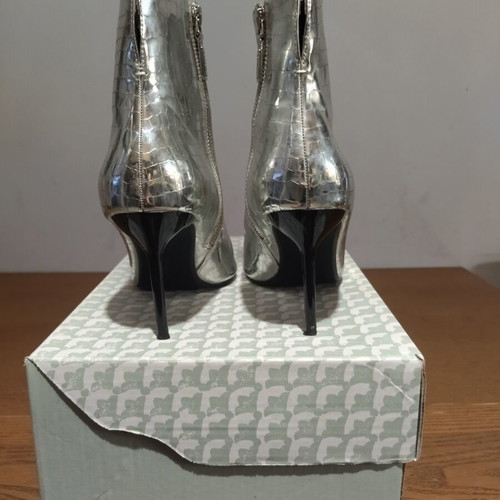 Bershka Silver Croc Ankle Boots size 39 like new