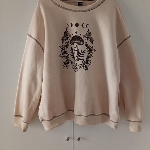 Sweatshirt beige size XL like new