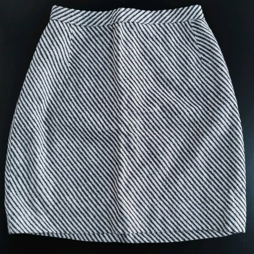Mini skirt striped black and white like new, size XXS