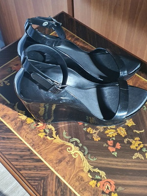 Melissa platform sandals size 38 used, black with strap damage