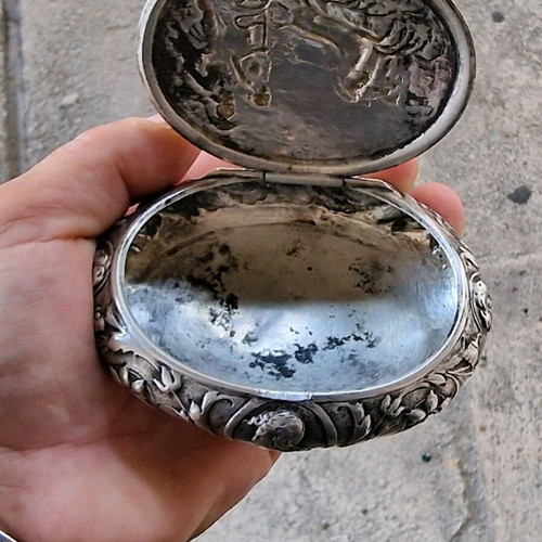Silver cigarette case like new