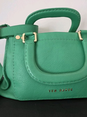 Ted Baker δερμάτινη τσάντα χειρός πράσινη σαν καινούργια