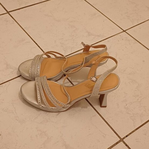Pizz Anna women's silver sandals size 39