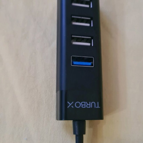 USB hub like new, charger