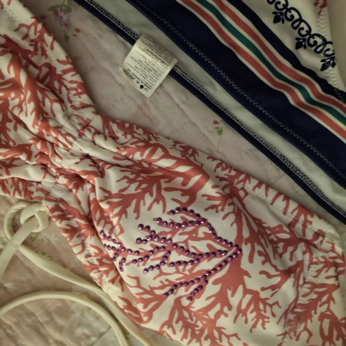 Swimsuit like new with beautiful color, size M