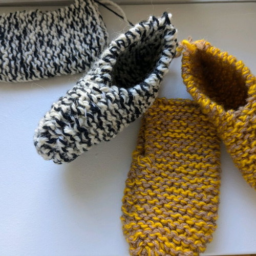 Baby slippers new, yellow 14 cm and black-white 15 cm