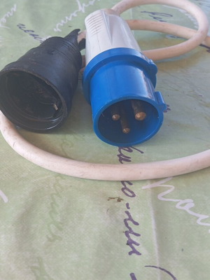 Καλώδιο αντάπτορας μεταχειρισμένο, ένα μέτρο