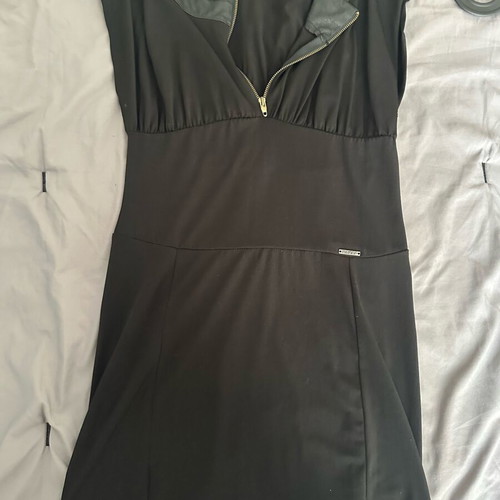 Gaudi black dress like new, size 42, shoulder details