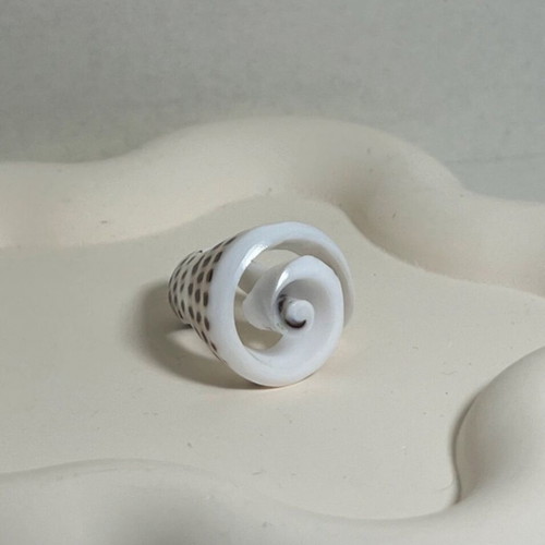 Shell ring like new, summer design