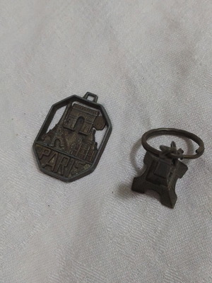 Souvenir from Paris like new, keychain and pendant