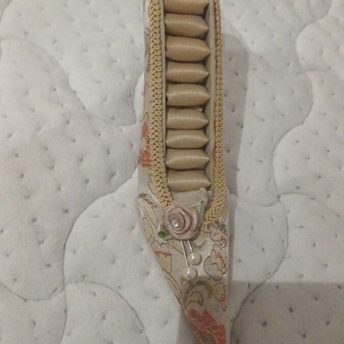 Jewelry box for rings used, beige