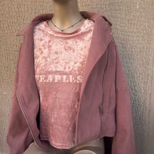 Pink t shirt