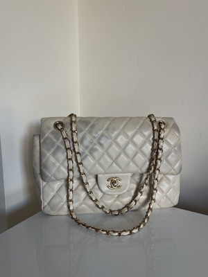 Chanel double flap leather shoulder bag, off white