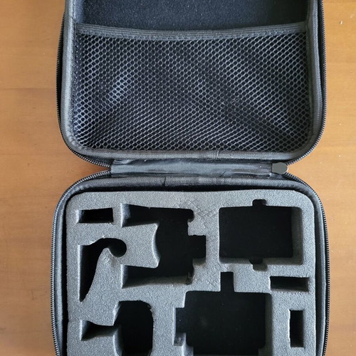 Action camera carry case like new, 22x18x6 cm with zipper