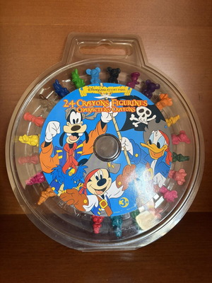 Crayon Figurines Disneyland Paris like new, set of 22