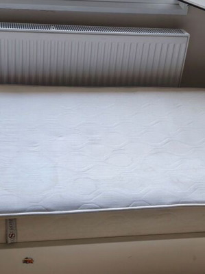 Single bed with mattress used 180x90 cm