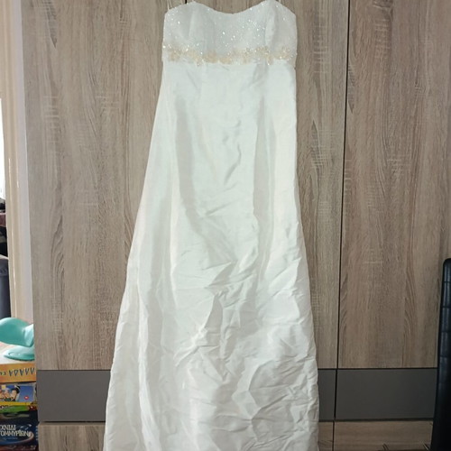 Wedding dress handmade, like new, ivory mermaid with pearl bust