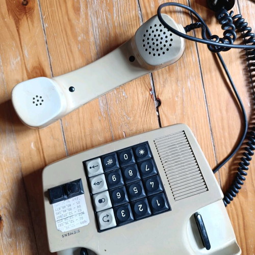 Siemens telephone used, vintage beige wired landline
