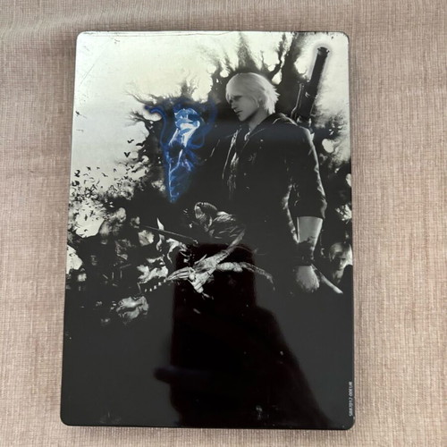 Devil May Cry 4 Steelbook Special Edition Xbox 360 used, full English