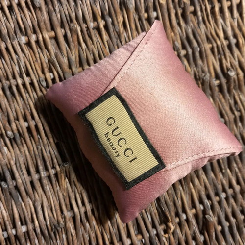 Gucci cushions de beauté new