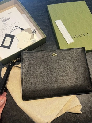 Gucci marmont leather clutch bag