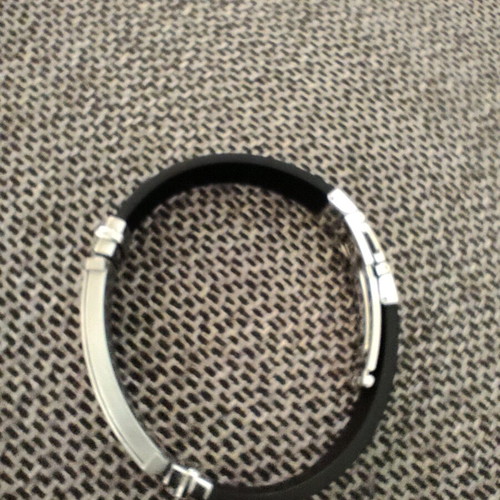 Handcuff new