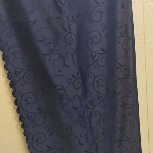 Stain-resistant tablecloth in very good condition, price 4 euros