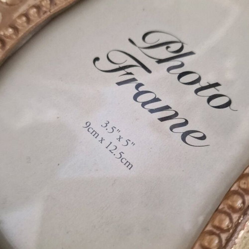 Vintage gold photo frame like new