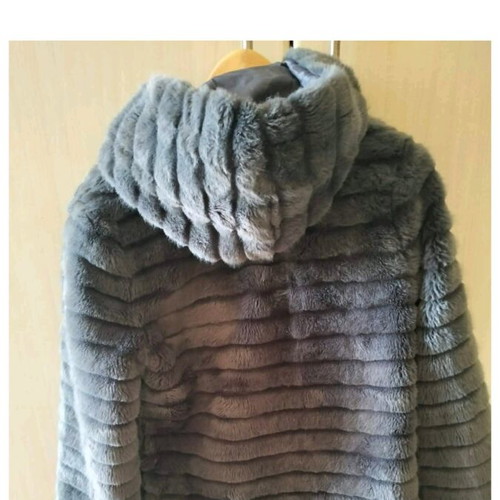 Synthetic fur gray like new