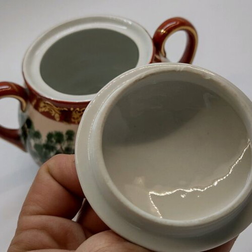 Osaka sugar bowl like new, large 770 ml with Japanese decor
