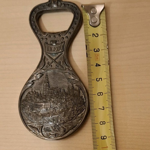 Spanish collectible bottle opener like new from Toledo