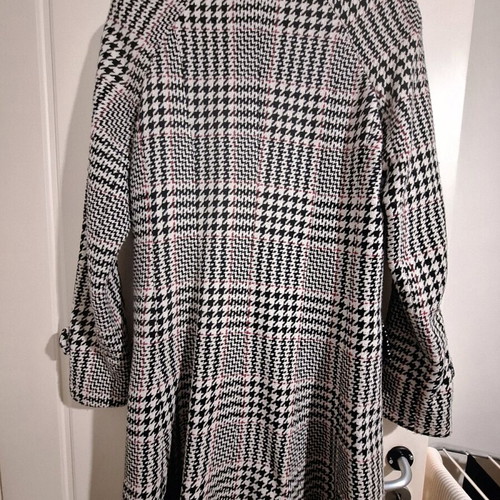 Women's wool plaid coat like new, pie de poul