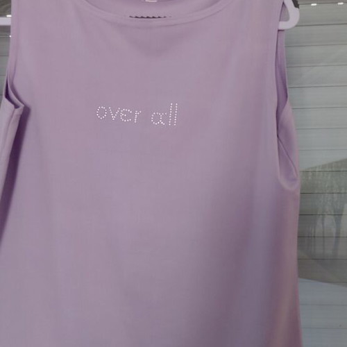 Women's lilac sleeveless top with front detail, size M