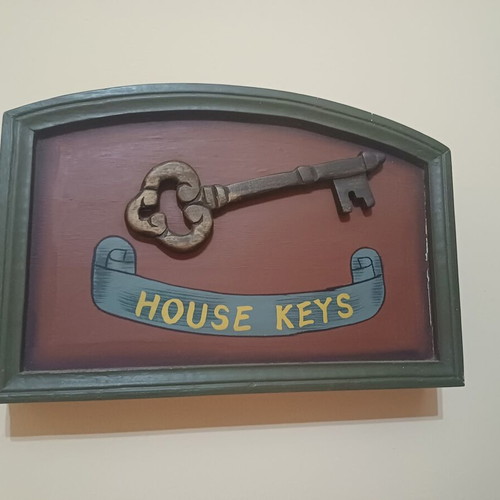 Vintage wooden wall key holder "House Keys" handmade style