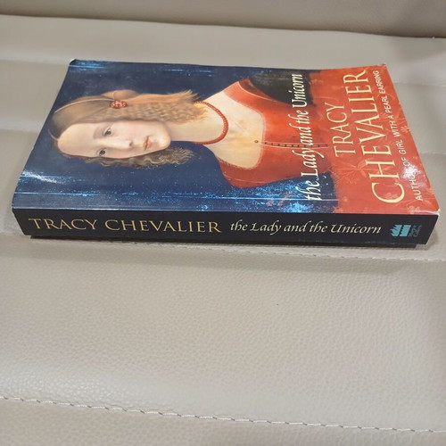 The Lady and the Unicorn by Tracy Chevalier like new, English