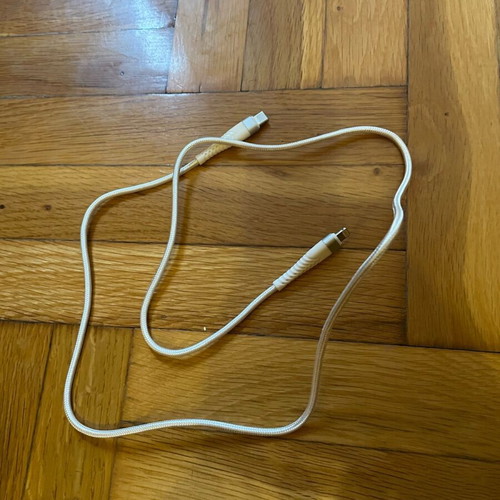 Apple charging cable like new 20 W