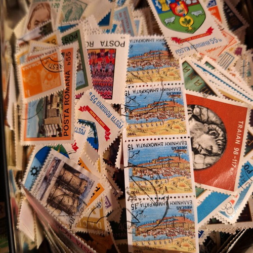 Stamps sealed collection of 50 from around the world, like new
