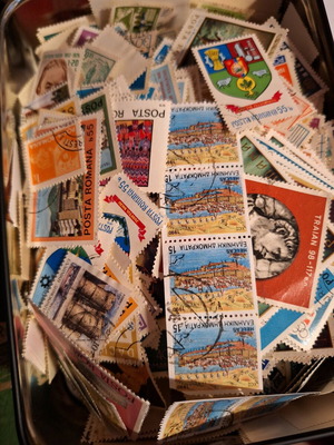 Stamps sealed collection of 50 from around the world, like new