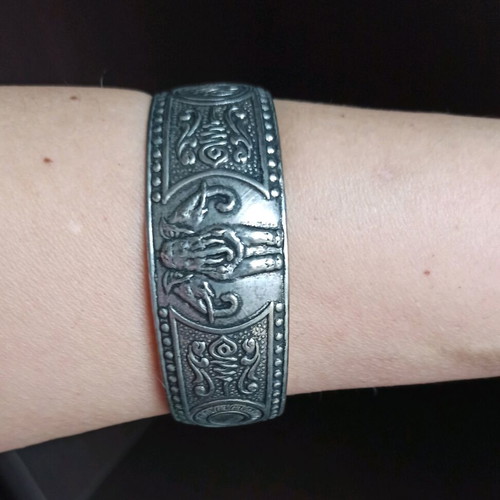 Ethnic unisex bracelet silver color new from Thailand