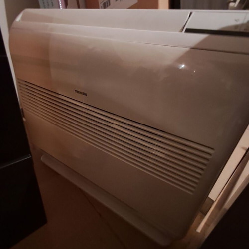 Toshiba RAS-B13J2FVG-E Floor Air Conditioner A++
